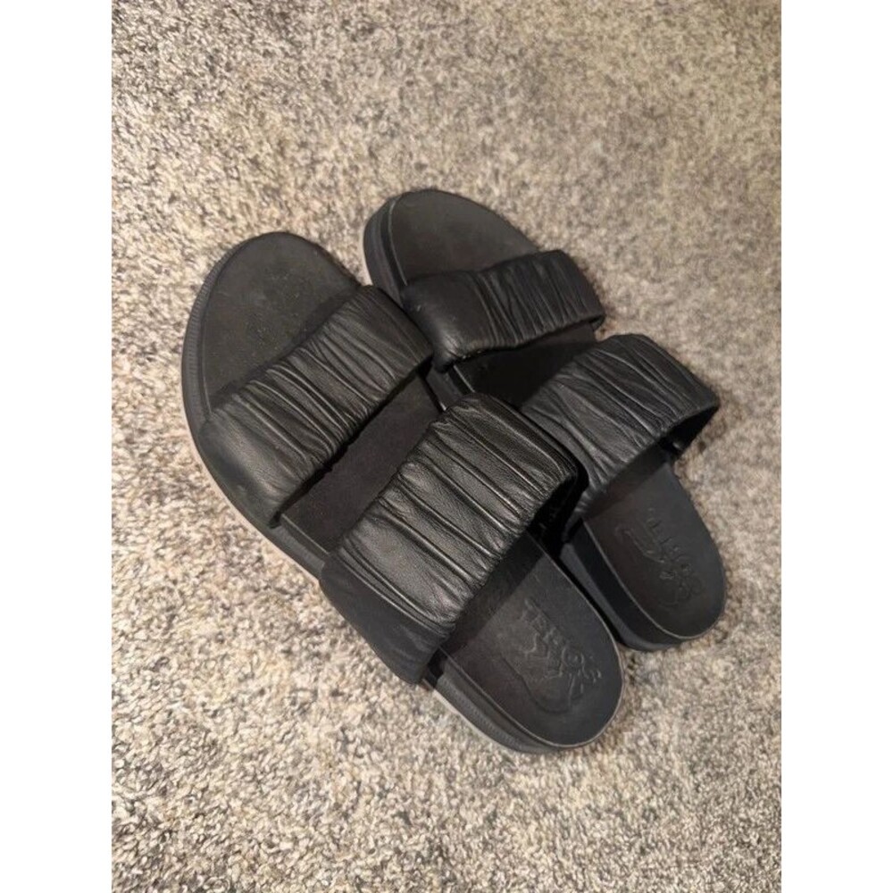 Sorel Roaming Two Strap Black Leather Slip-On Slide/Sandals Women’s Size 8.5 US
